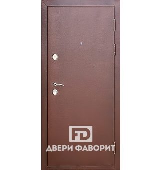 дверь с тремя петлями для квартиры