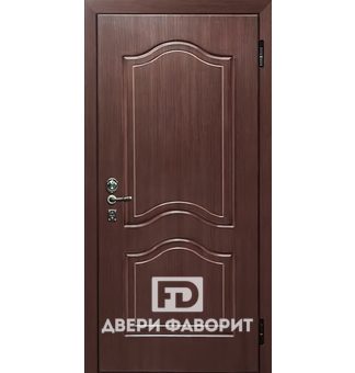 дверь уличная из металла с терморазрывом отделана мдф панелью